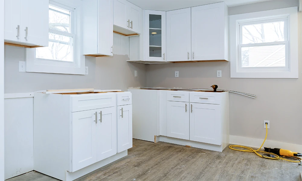 Renovácia kuchyne s farbou Dulux - Emaila
